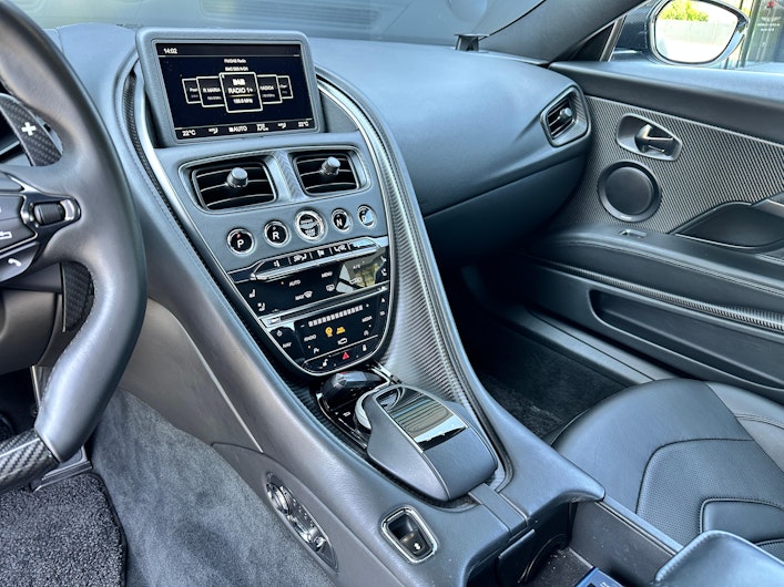 Vehicle image ASTON MARTIN DBS