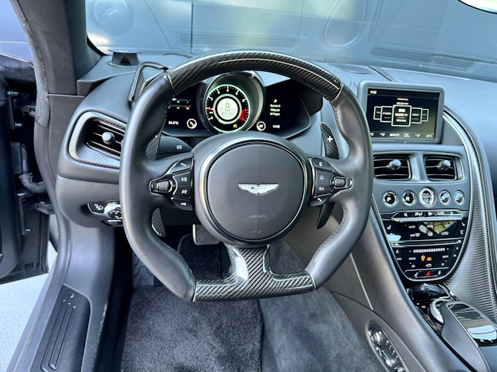 Vehicle image ASTON MARTIN DBS