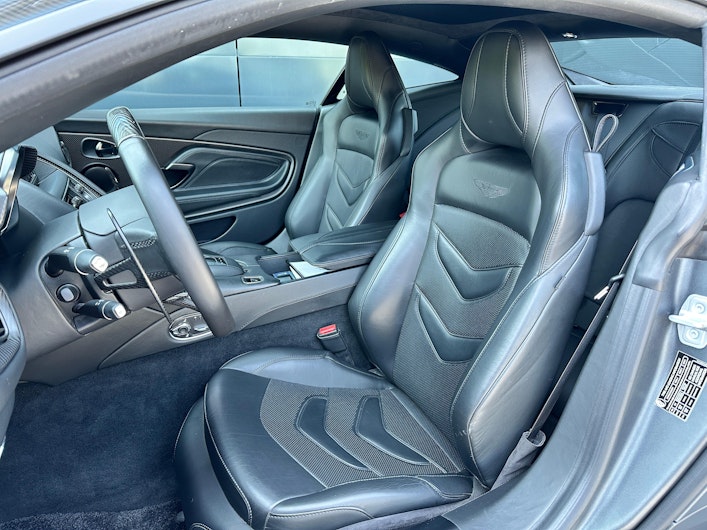 Vehicle image ASTON MARTIN DBS