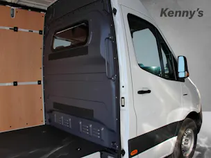 Mercedes-Benz eSprinter 320 Pro KA 3665mm S
