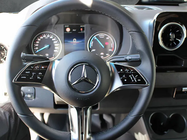 Mercedes-Benz eSprinter 320 Pro KA 3665mm S