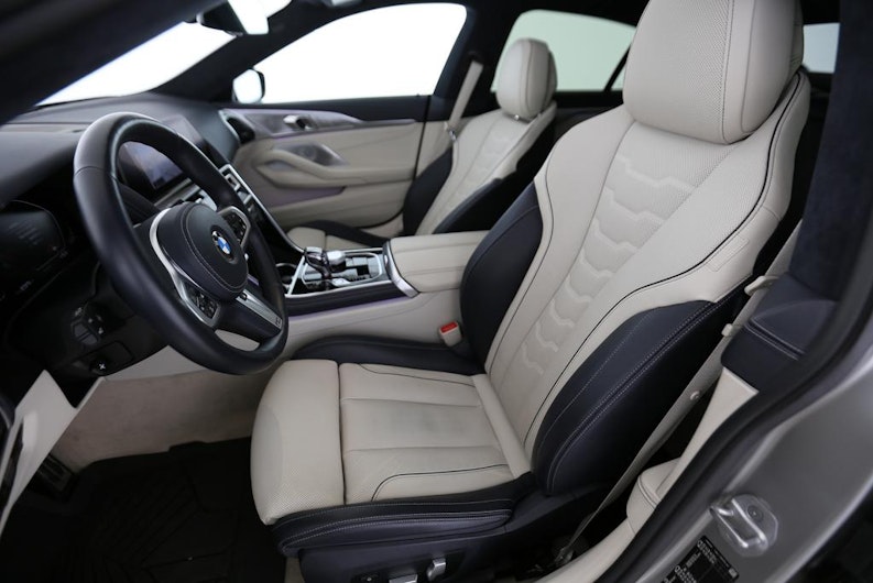 Vehicle image BMW 8 SERIES