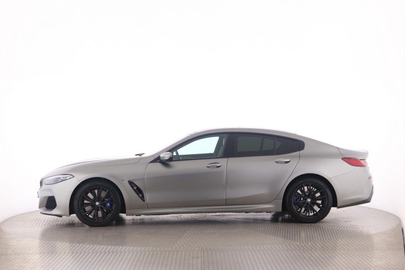 Vehicle image BMW 8 SERIES
