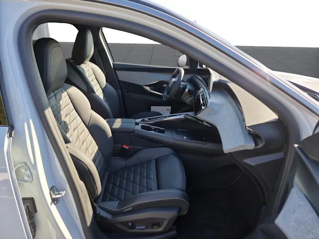 Peugeot 5008 1.2 Hybrid GT