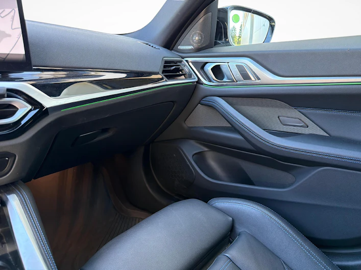 image du véhicule BMW i4