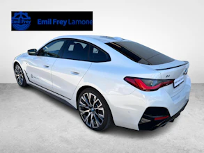 https://vehicle.imgix.net/3735946/09c4524f-bf9d-4f7b-9aee-0eedbcdfd552.jpg
