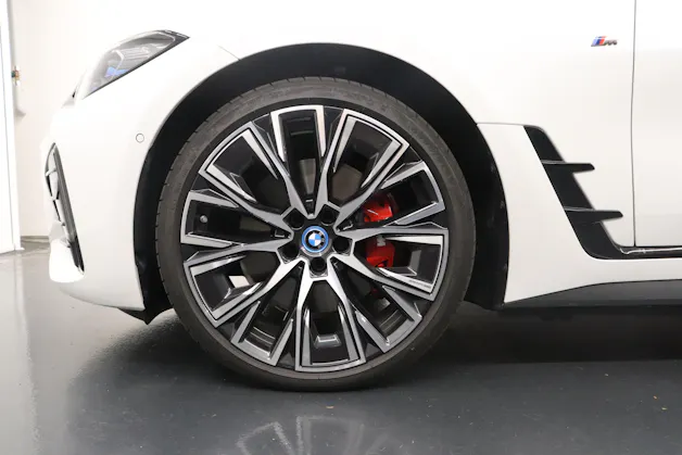 BMW i4 M50