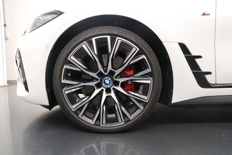 Vehicle image BMW i4