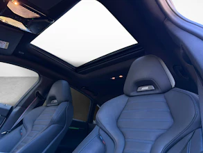 https://vehicle.imgix.net/3735946/dada9bb1-cc26-43c2-8b53-3edd4d2ca543.jpg