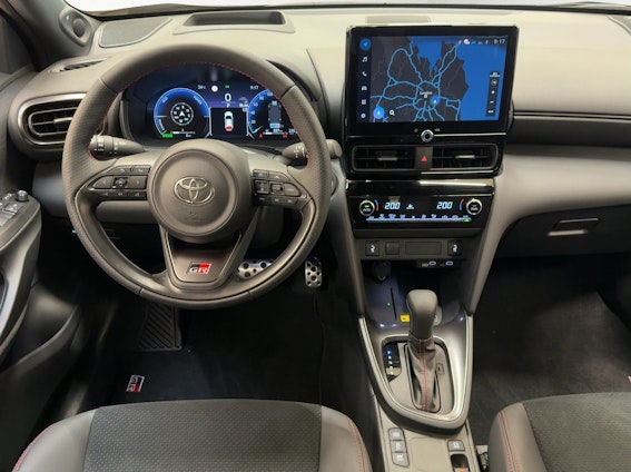 Vehicle image 8