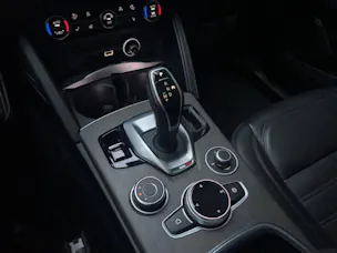 Alfa Romeo Stelvio 2.2 D Q4 210 TI