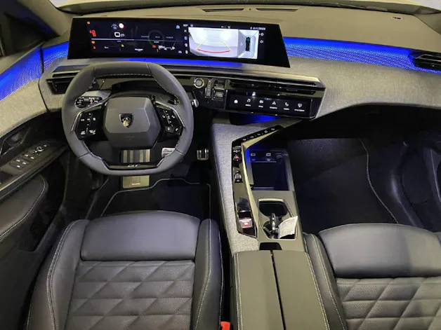 Peugeot 5008 1.2 Hybrid GT