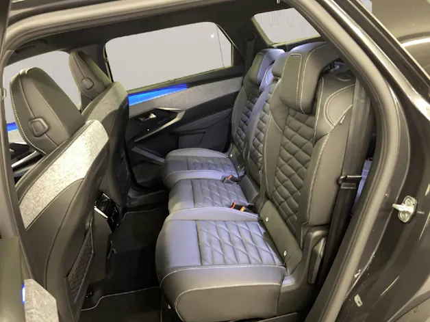 Peugeot 5008 1.2 Hybrid GT