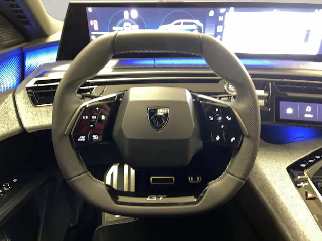 Peugeot 5008 e-GT
