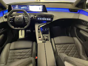 Peugeot 5008 e-GT