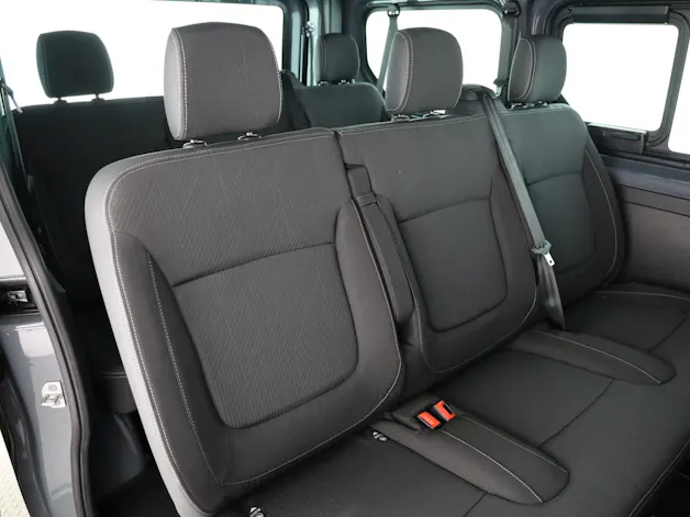 Nissan Primastar Kombi 2.8 t L1H1 2.0 8-Plätzer
