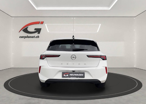 Vehicle image 4 Vehicle image 4