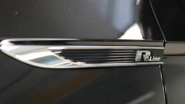VW Passat Variant 2.0 TSI Elegance R-Line DSG