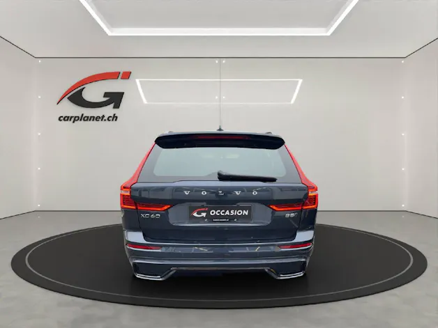 Volvo XC60 2.0 B5 MH R-Design AWD
