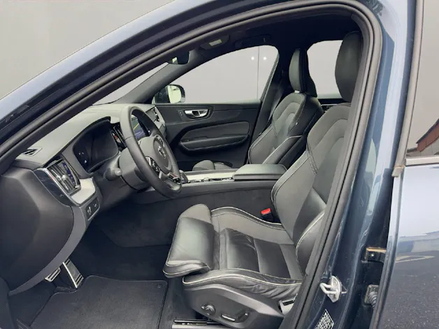 Volvo XC60 2.0 B5 MH R-Design AWD