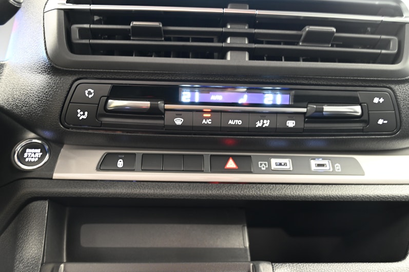 Vehicle image CITROEN SPACETOURER