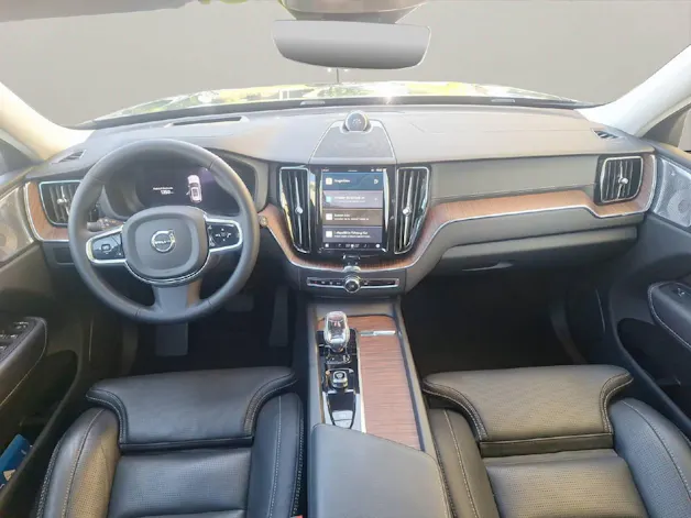 Volvo XC60 2.0 B4 MH Ultimate Dark AWD
