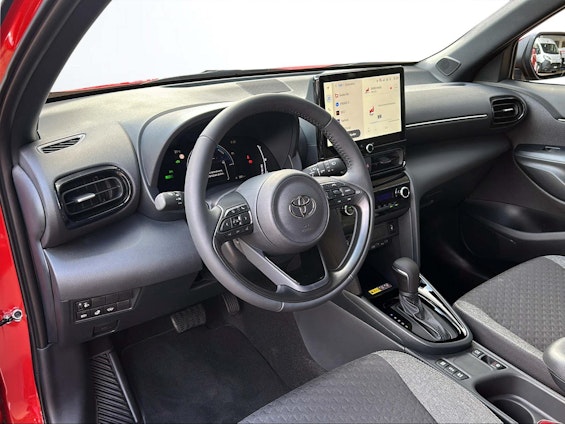 Vehicle image 10