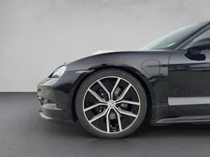 Porsche Taycan 4S mit Performance Batterie Plus