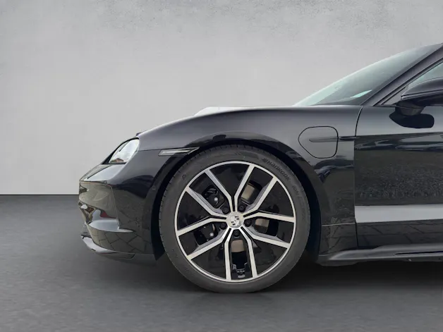 Porsche Taycan 4S mit Performance Batterie Plus