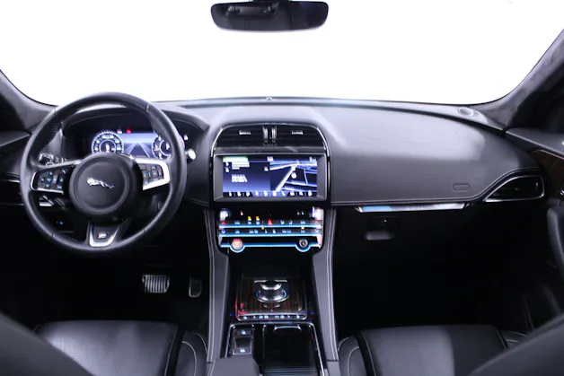 Jaguar F-Pace 2.0 D 240 R-Sport AWD *LEASING 1.99%*