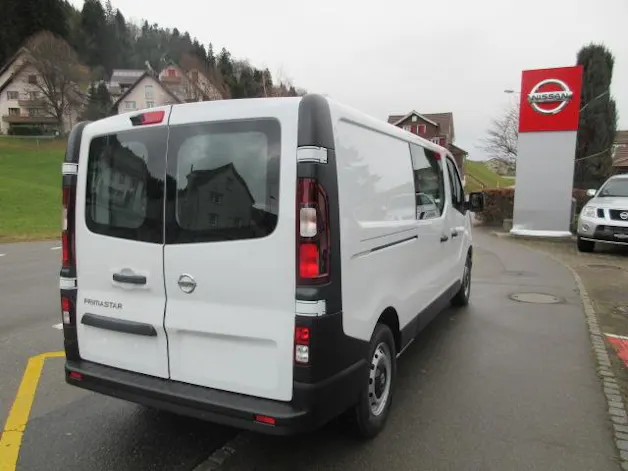 Nissan Primastar Kaw. 3.0 t L2 H1 2.0 dCi 150 N-Connecta