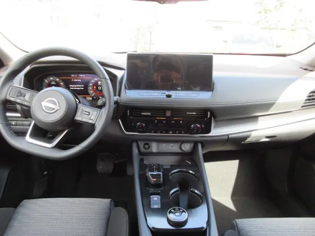 Nissan X-Trail 1.5 VC-T N-Connecta e-4orce 7-Plätzer