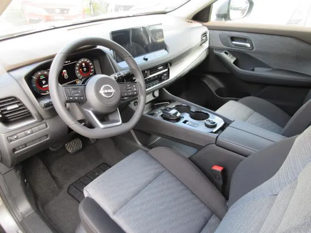 Nissan X-Trail 1.5 VC-T N-Connecta e-4orce 7-Plätzer