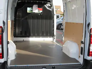 Nissan Interstar 3.5 Kaw. L2H2 2.3 dCi 150 N-Connecta