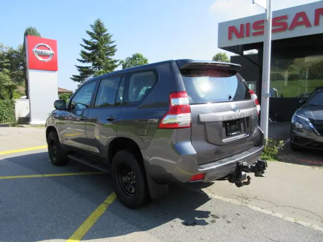 Toyota Land Cruiser 2.8 D Linea Luna