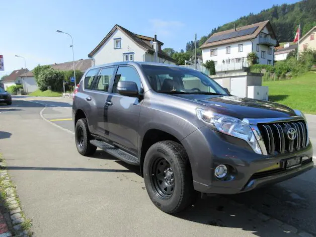 Toyota Land Cruiser 2.8 D Linea Luna