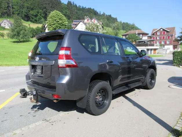 Toyota Land Cruiser 2.8 D Linea Luna