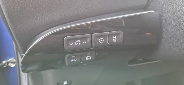 Toyota Prius 1.8 VVTi HSD Sol Premium