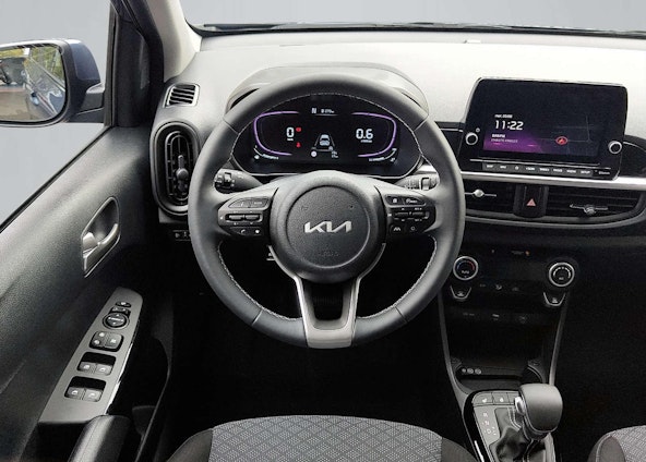 Vehicle image 4 Vehicle image 4