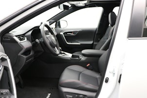 Vehicle image TOYOTA RAV4 2.5 Plug-In-Hybrid Platinum