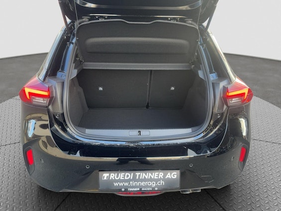 Vehicle image 9 Vehicle image 9