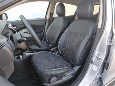 MITSUBISHI SPACE STAR 6