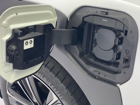 Vehicle image 17 Vehicle image 17