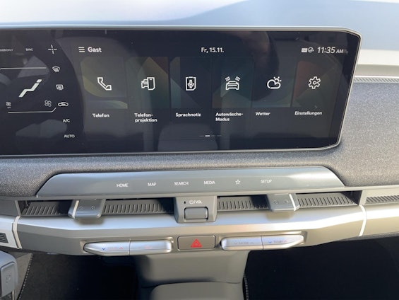 Vehicle image 15 Vehicle image 15