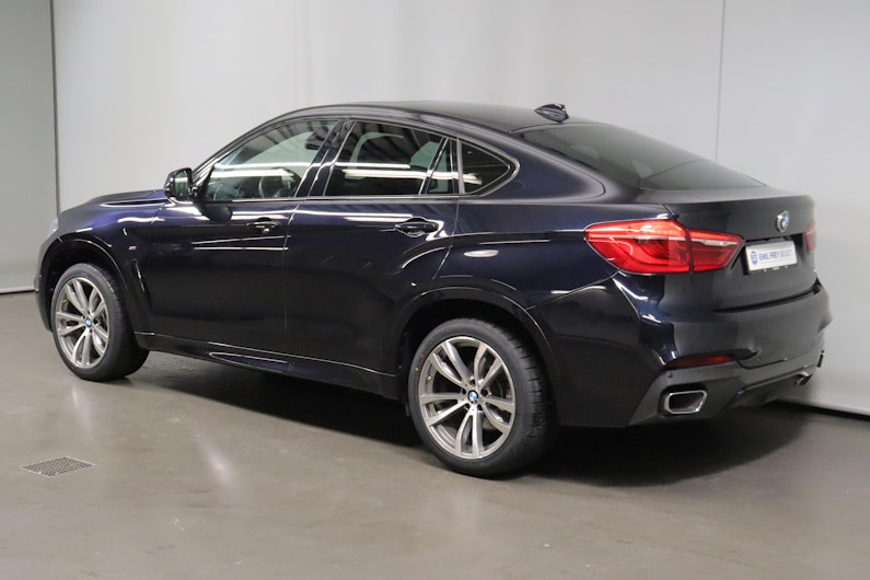 Vehicle image BMW X6