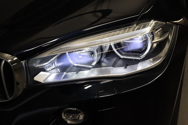 Vehicle image BMW X6