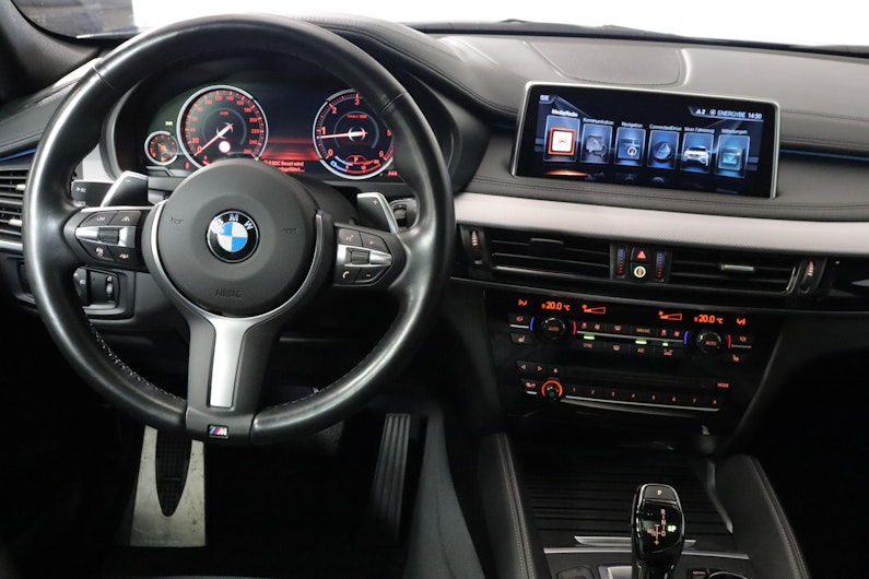 Vehicle image BMW X6