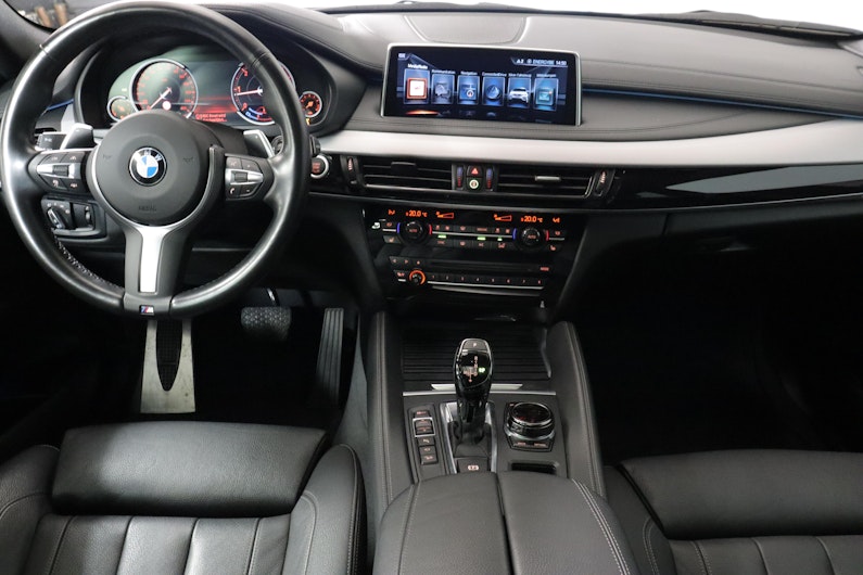 Vehicle image BMW X6