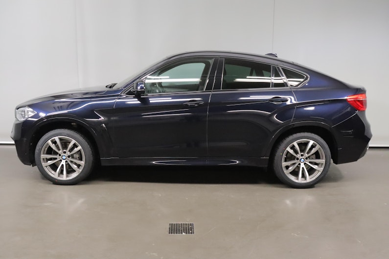 Vehicle image BMW X6