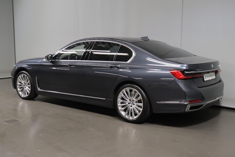 Vehicle image BMW 7 SERIES